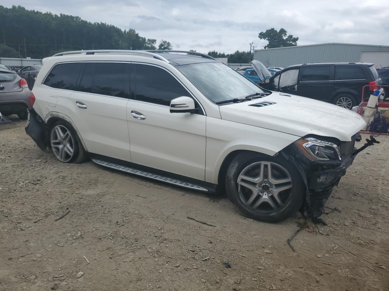 VIN 4JGDF7DE0FA535519 2015 MERCEDES-BENZ GL-CLASS no.4