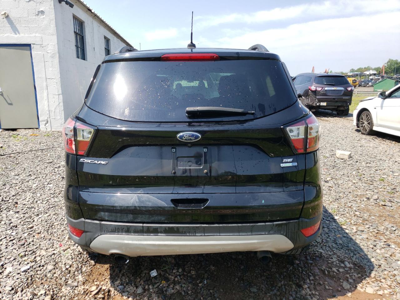 1FMCU9GD9JUD46391 2018 Ford Escape Se