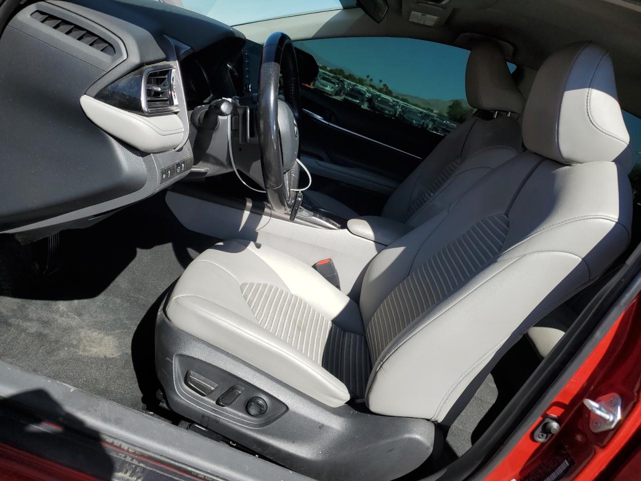 2022 Toyota Camry - Image 7