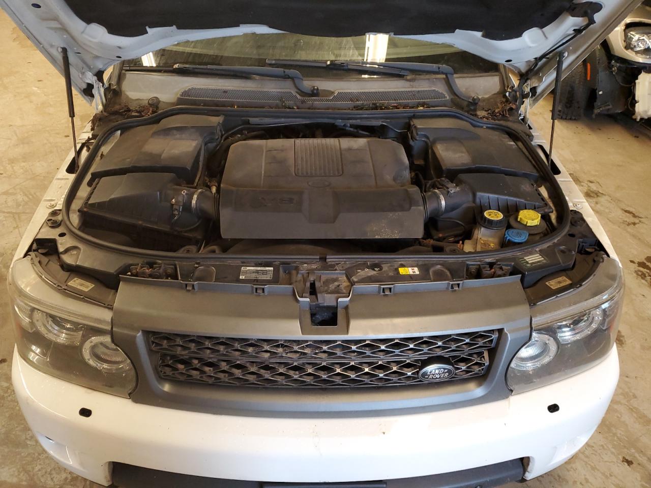 2011 Land Rover Range Rover Sport Lux VIN: SALSK2D44BA272827 Lot: 66138644