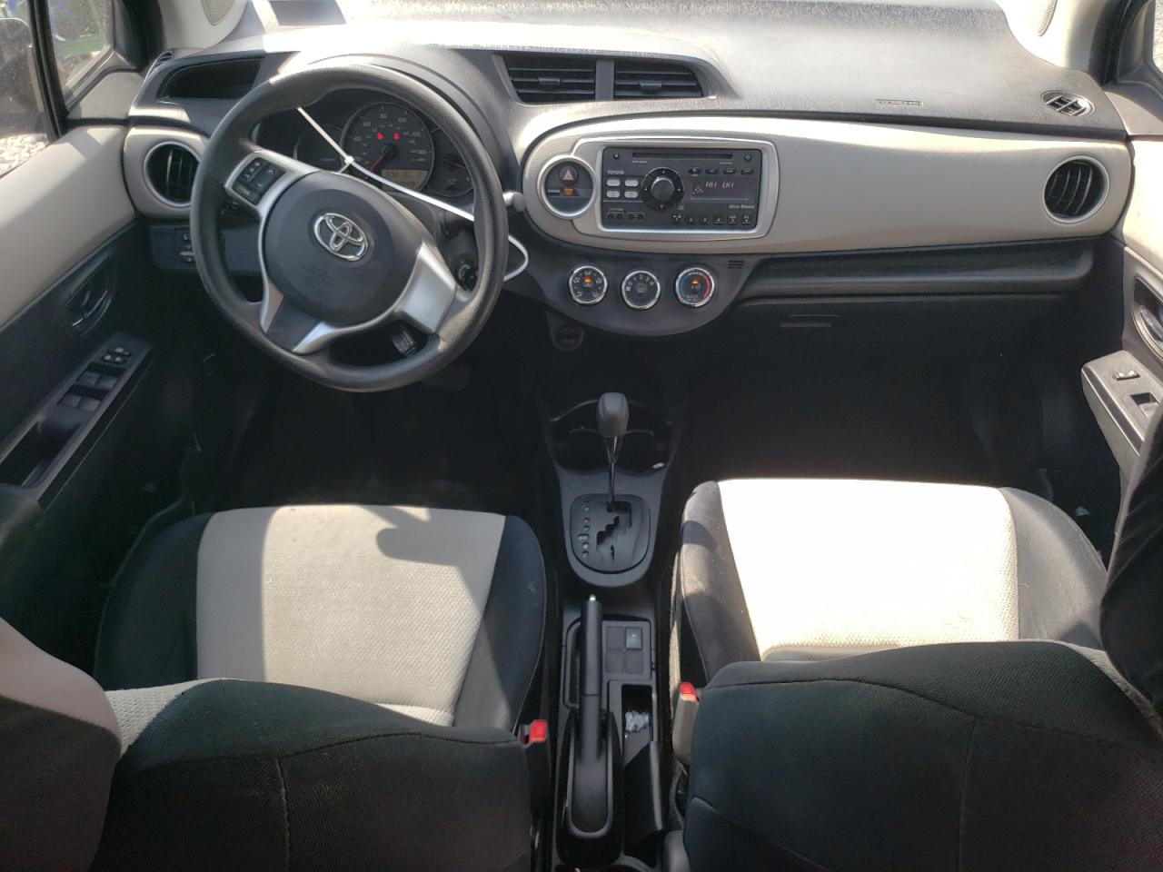 JTDKTUD3XCD537063 2012 Toyota Yaris