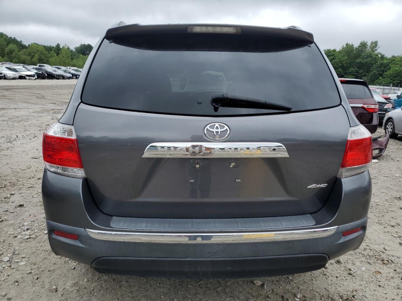 2011 Toyota Highlander Base VIN: 5TDBK3EH8BS092588 Lot: 65582594