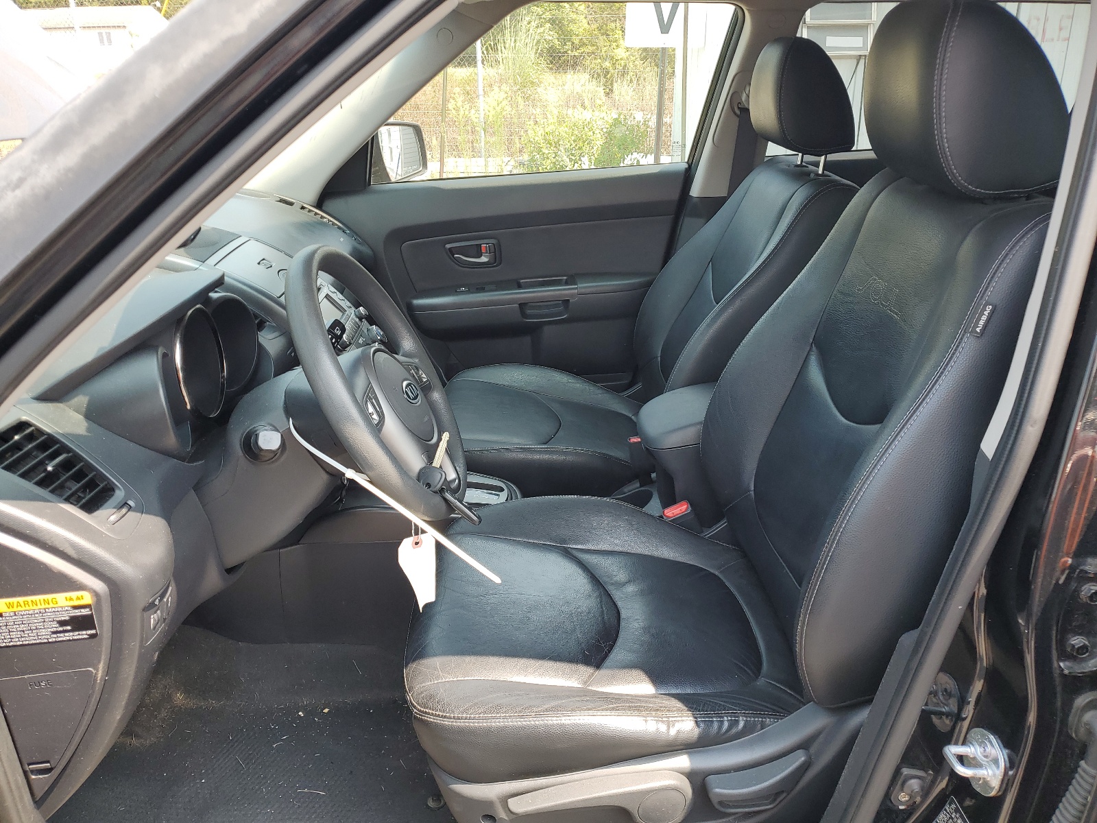 KNDJT2A20A7128562 2010 Kia Soul +