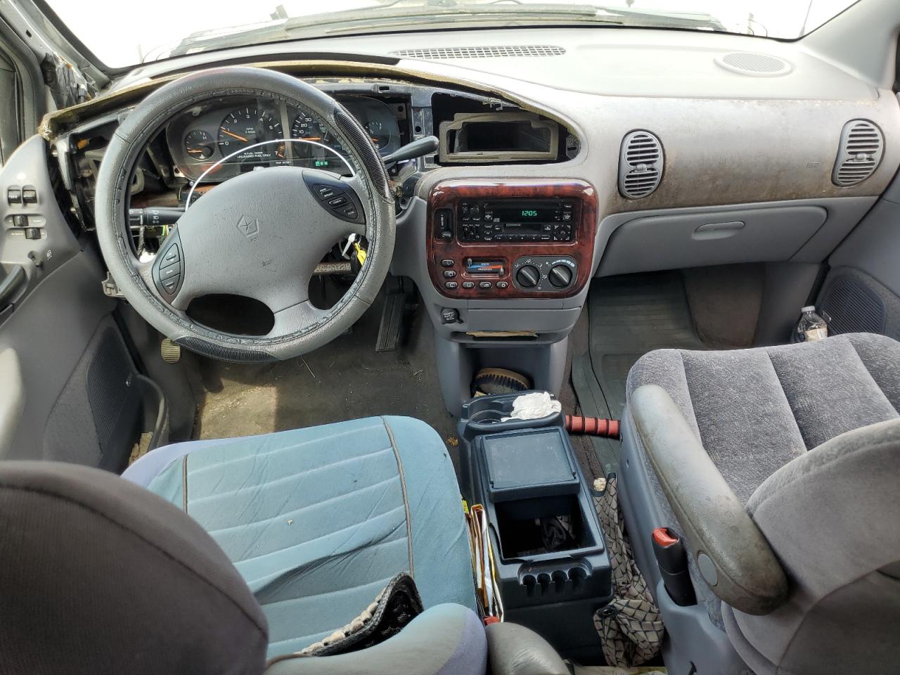 2000 Chrysler Town & Country Lx VIN: 1C4GP44R3YB809776 Lot: 65882854