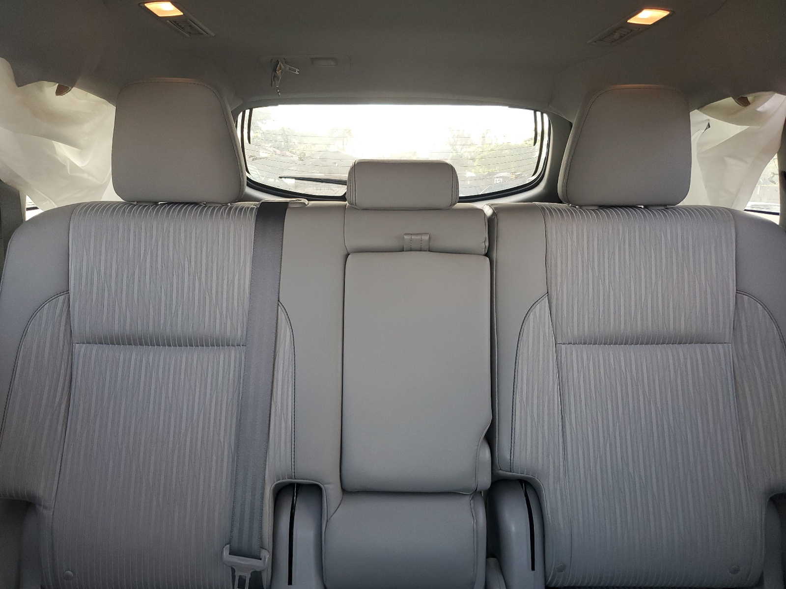 5TDZKRFH9FS075188 2015 Toyota Highlander Le