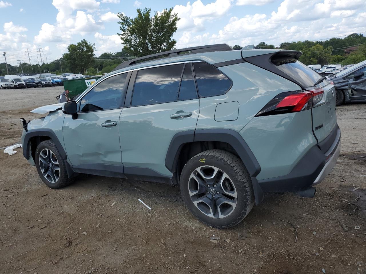 2T3J1RFV0KW003150 2019 TOYOTA RAV 4 - Image 2