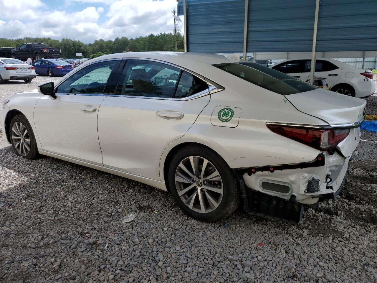 58ADZ1B17LU065478 2020 LEXUS ES - Image 2