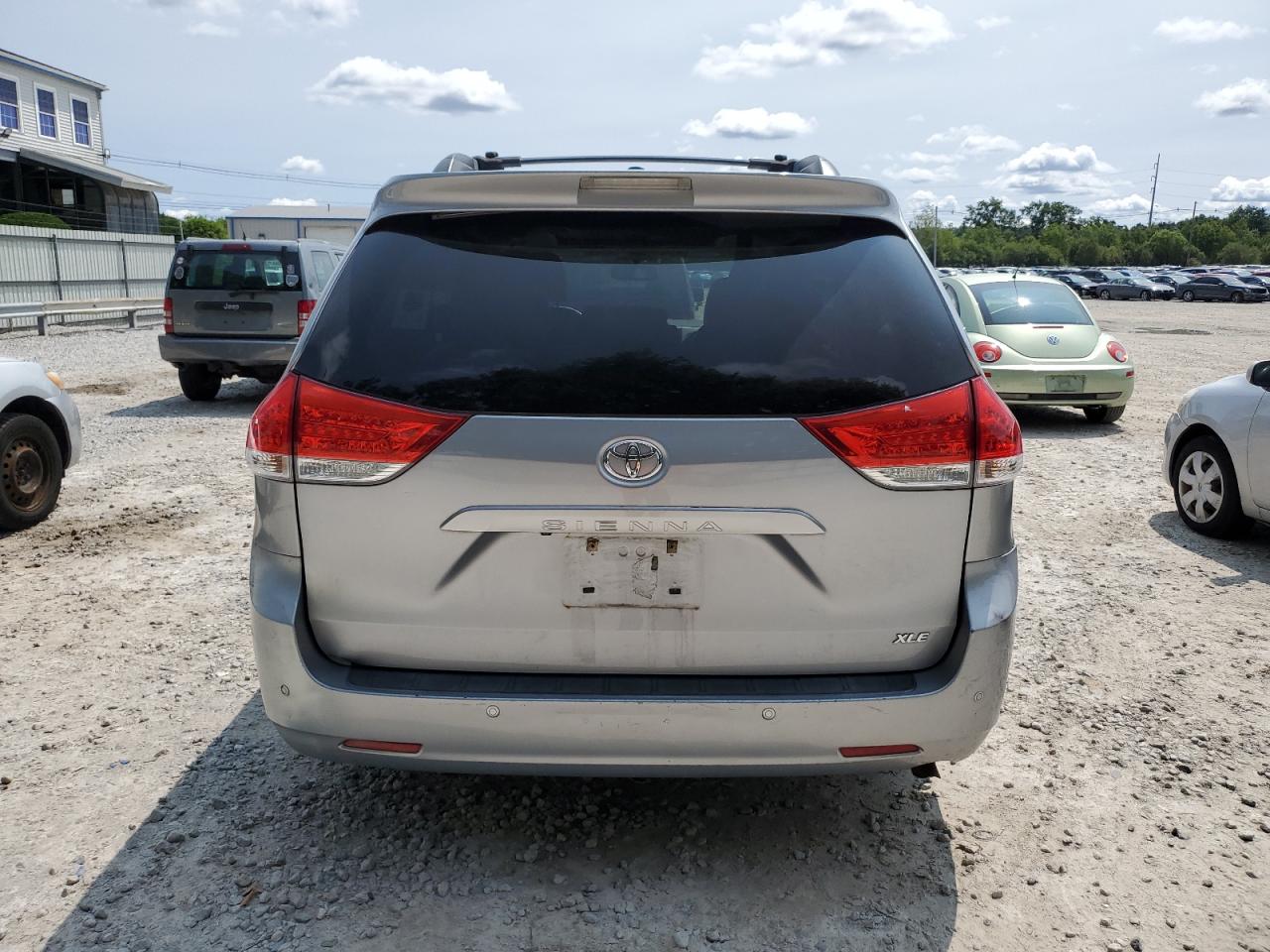 2013 Toyota Sienna Xle VIN: 5TDYK3DC3DS331550 Lot: 67188304