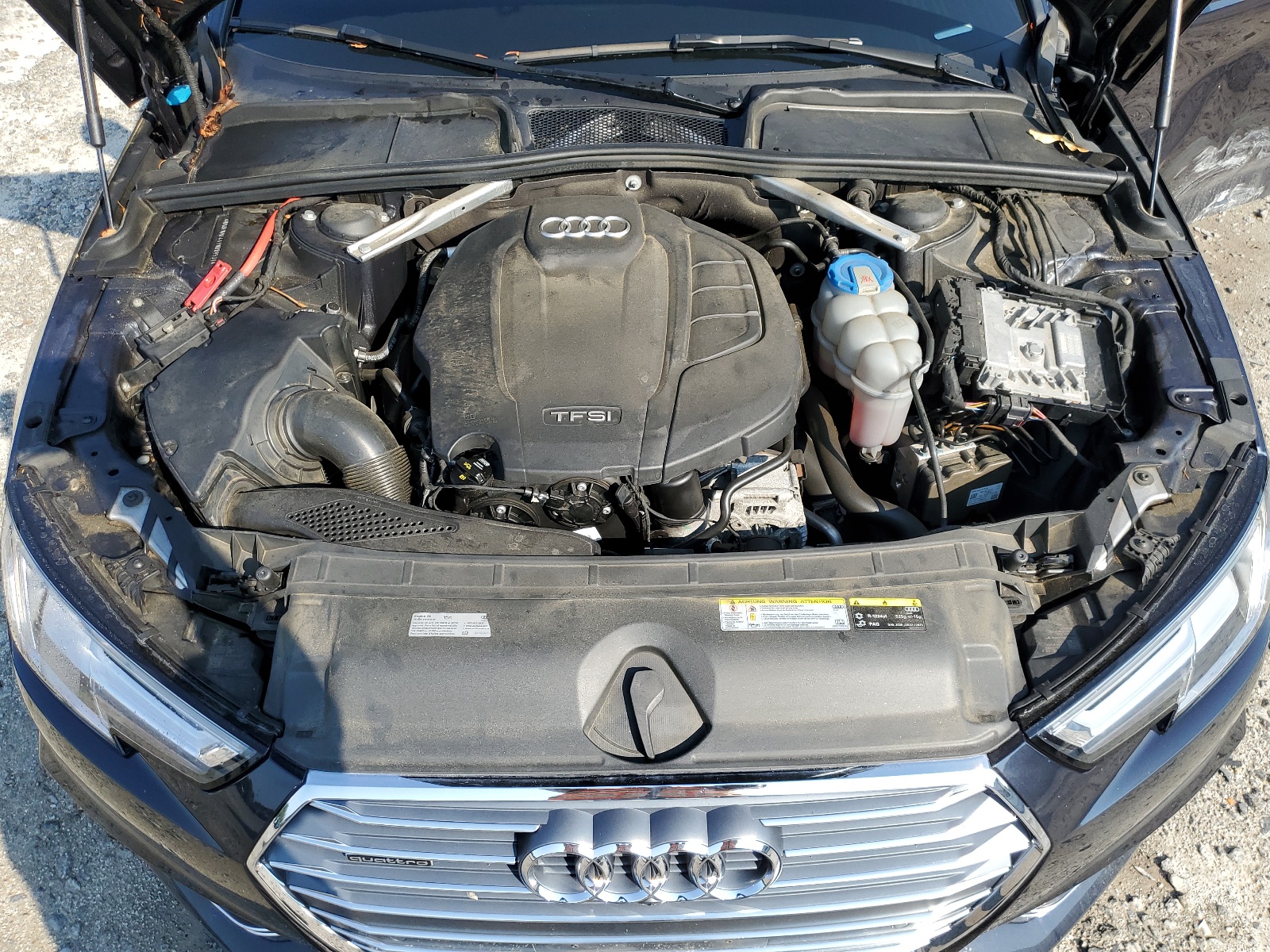 WAUFNAF41JN009531 2018 Audi A4 Prestige