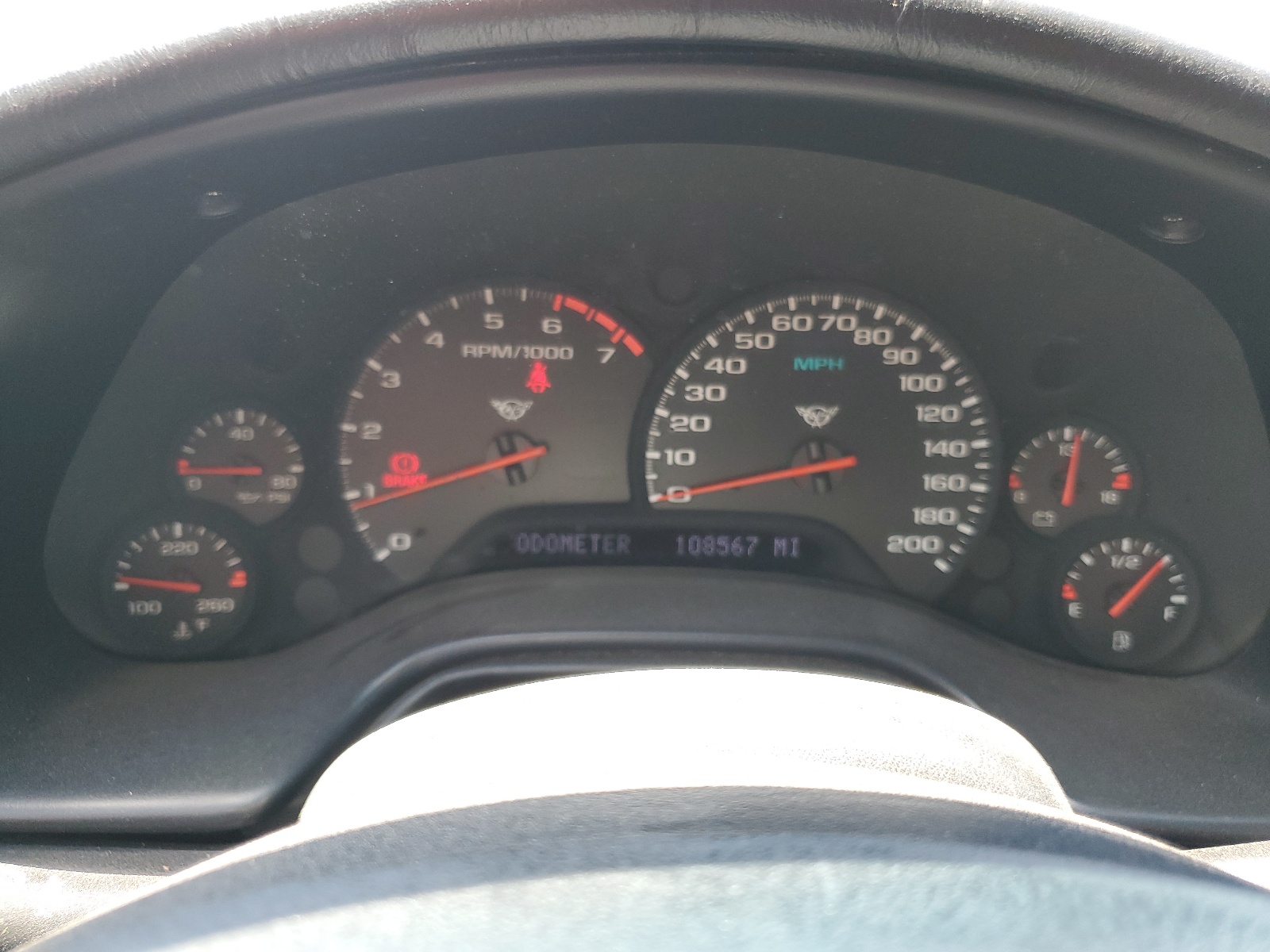 1G1YY32G115103058 2001 Chevrolet Corvette