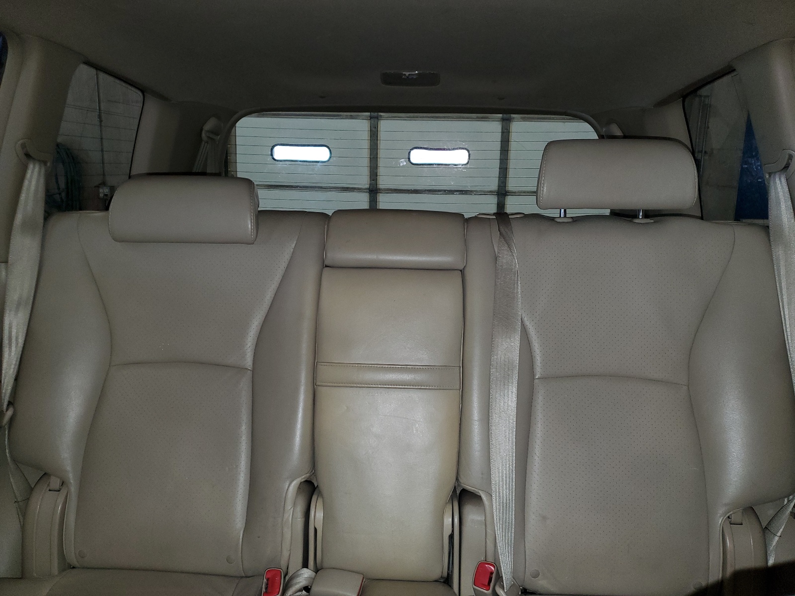 JTEEP21A550070360 2005 Toyota Highlander Limited