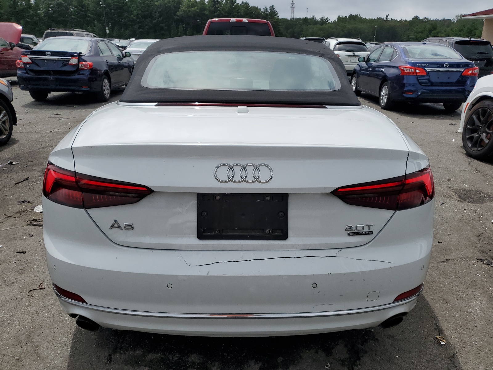 2018 Audi A5 Premium Plus vin: WAUYNGF57JN008405