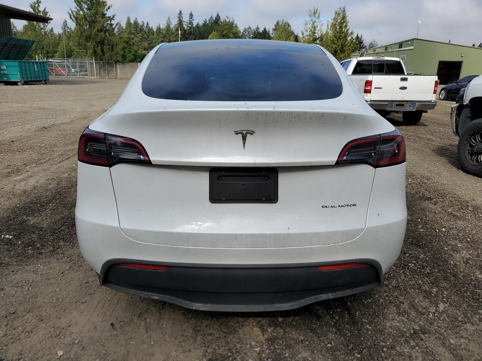 7SAYGDEE0PA136974 2023 Tesla Model Y