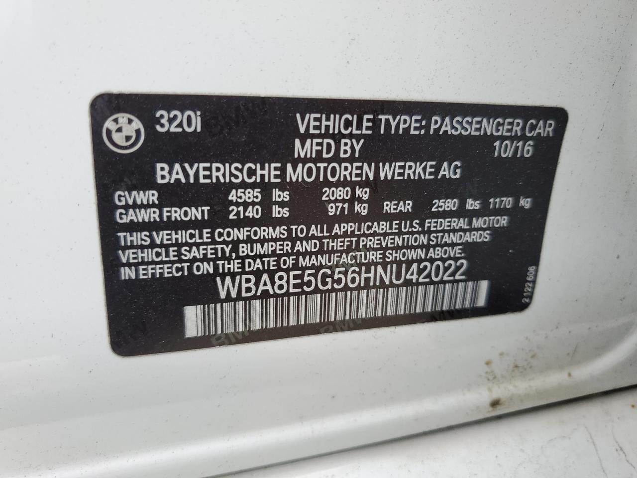 WBA8E5G56HNU42022 2017 BMW 320 Xi