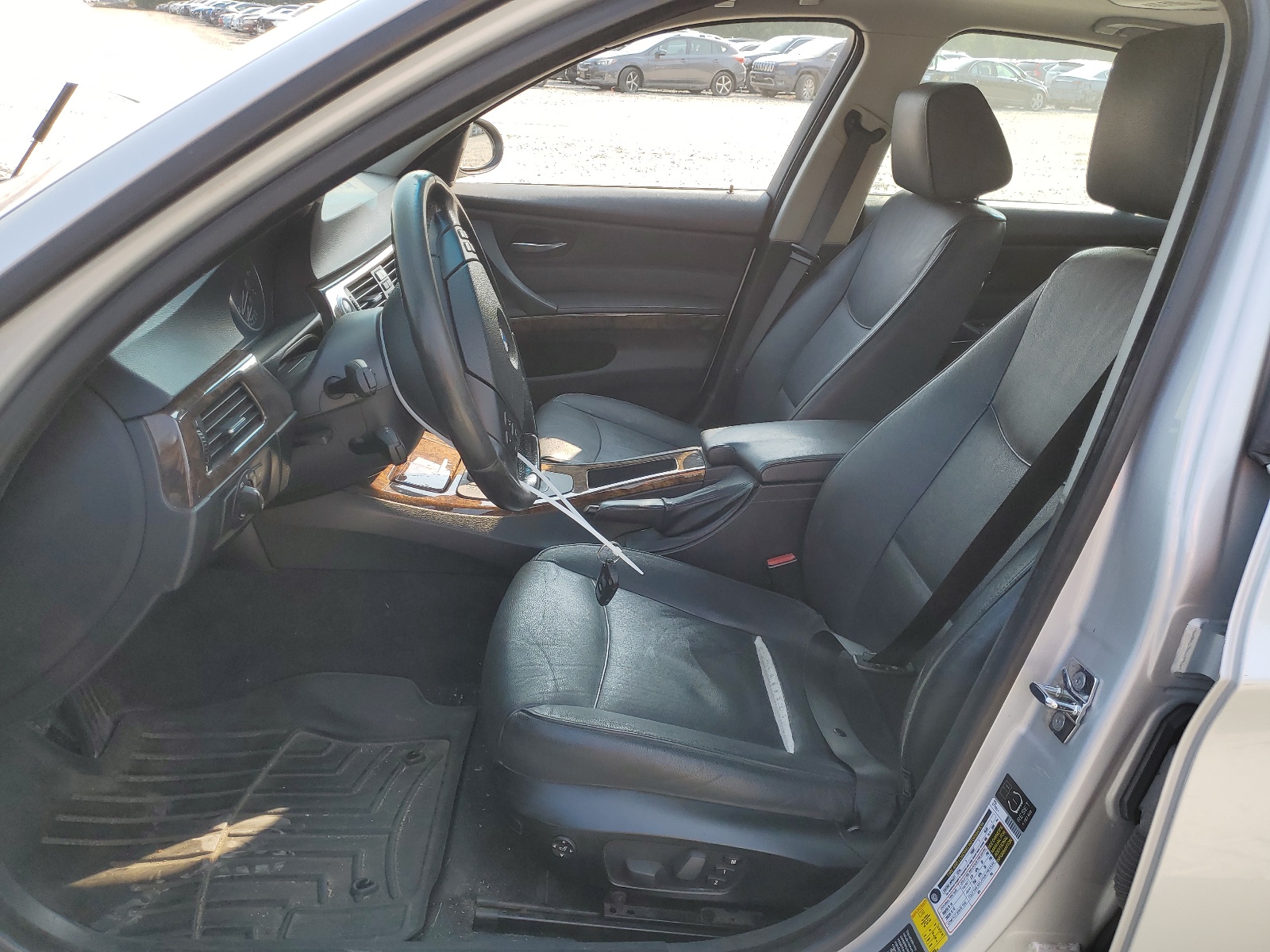 WBAVC73517KP33246 2007 BMW 328 Xi Sulev