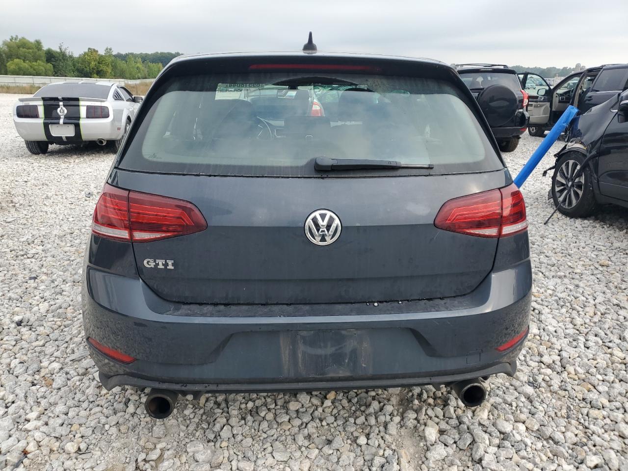 3VW547AU4JM296298 2018 Volkswagen Gti S