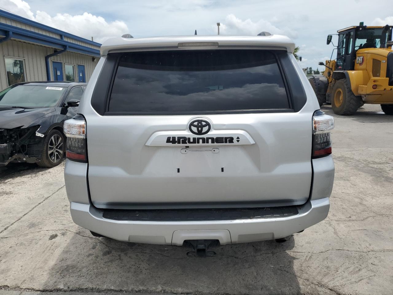 2022 Toyota 4Runner Sr5/Sr5 Premium VIN: JTENU5JR7N6051564 Lot: 66358364