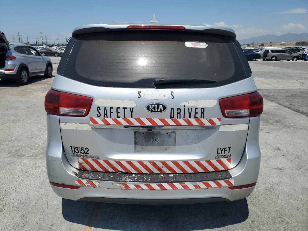 2017 Kia Sedona L VIN: KNDMA5C12H6273451 Lot: 66109474