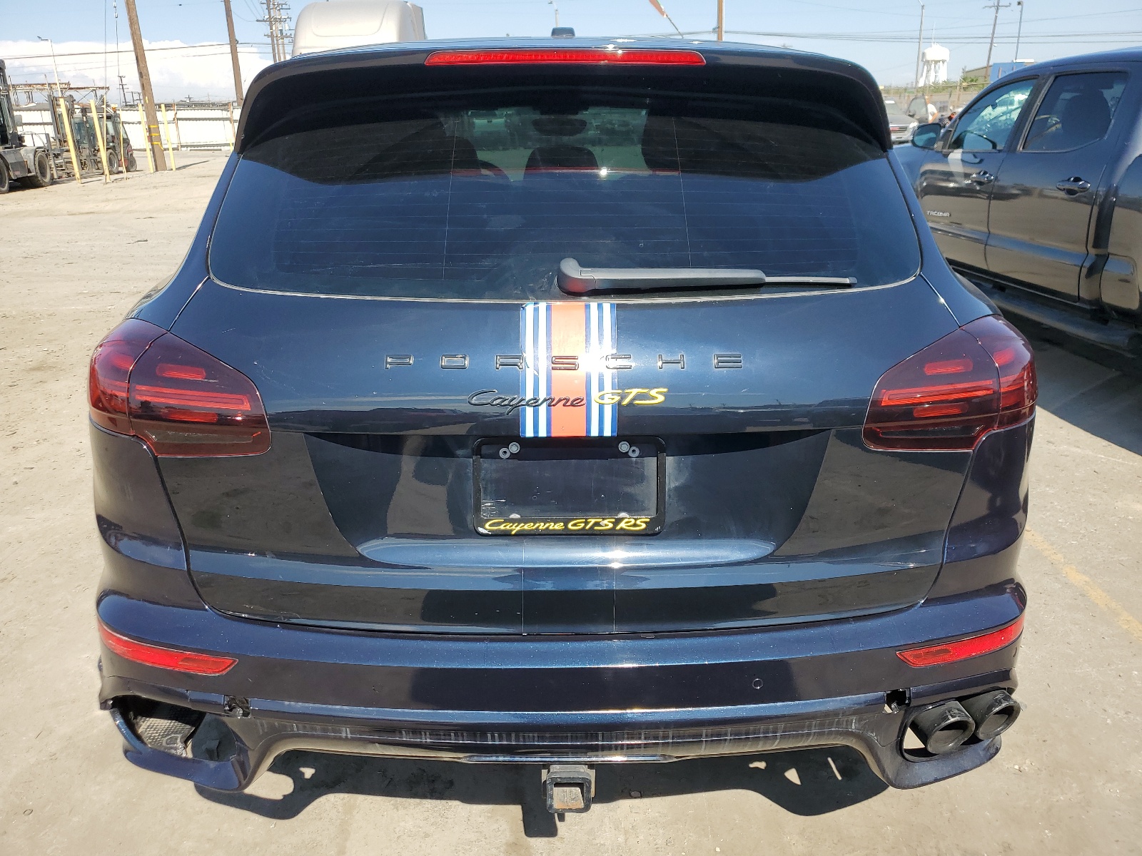 2016 Porsche Cayenne Gts vin: WP1AD2A20GLA77642