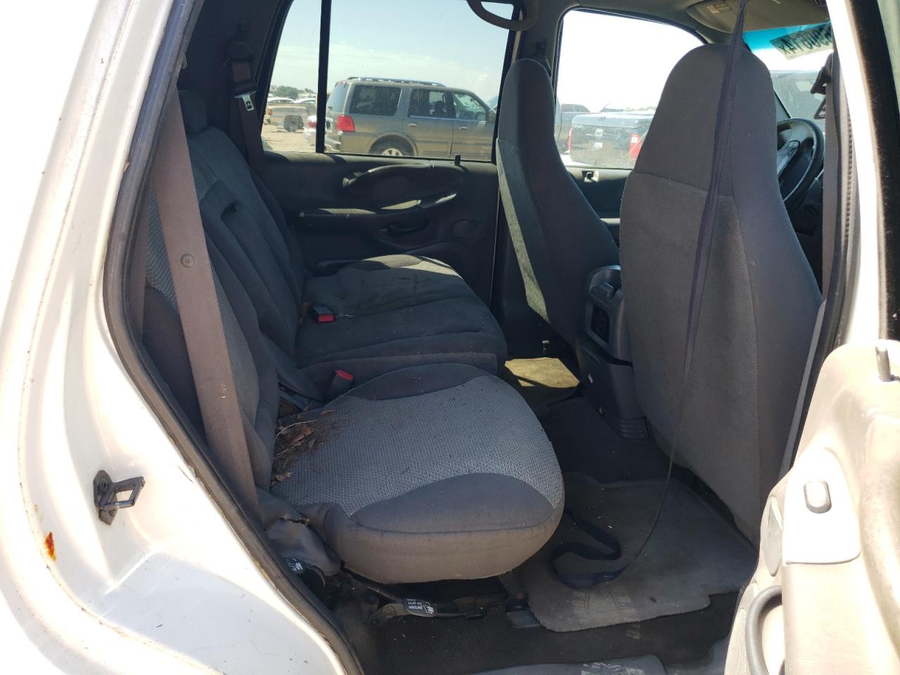 2000 Ford Expedition Xlt VIN: 1FMRU1566YLC25432 Lot: 68690614
