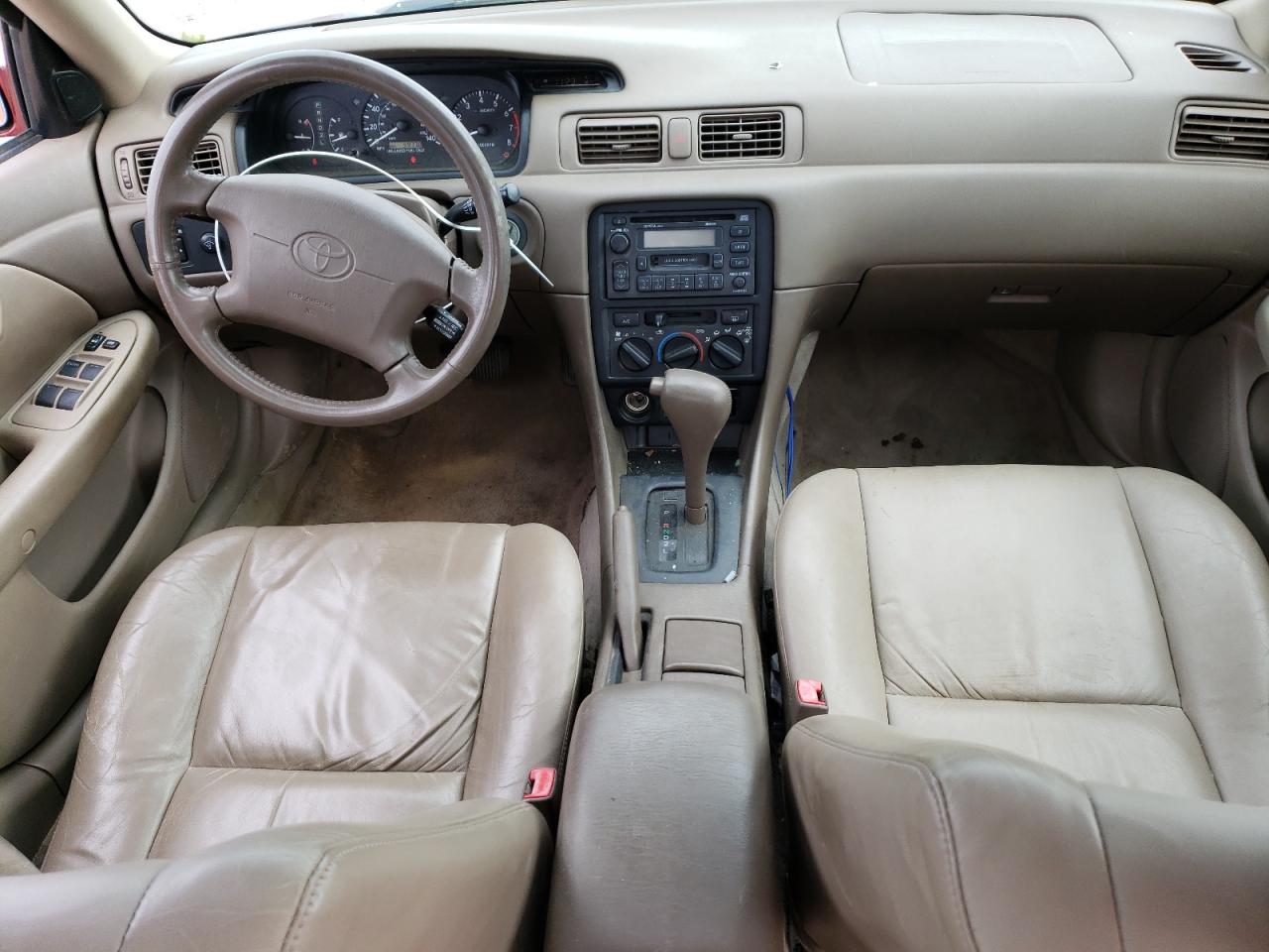 1999 Toyota Camry Le VIN: JT2BF28K5X0185125 Lot: 66957214