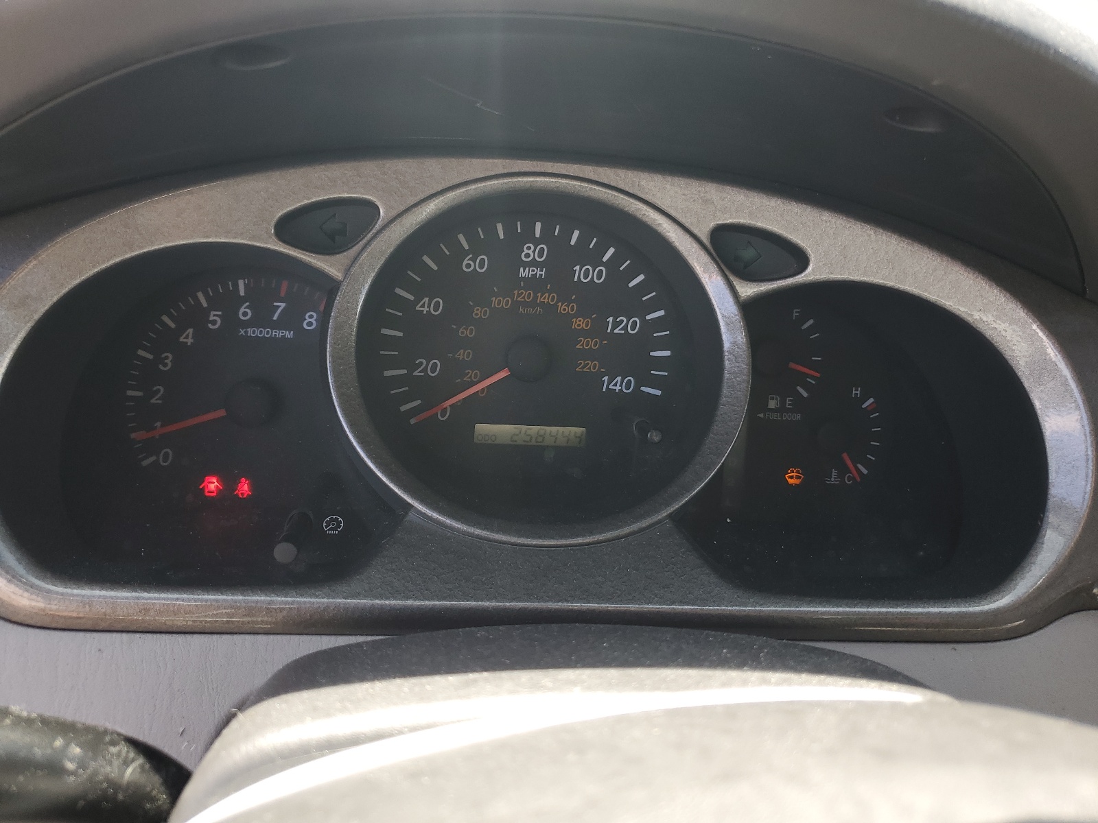 JTEHF21A520090927 2002 Toyota Highlander Limited