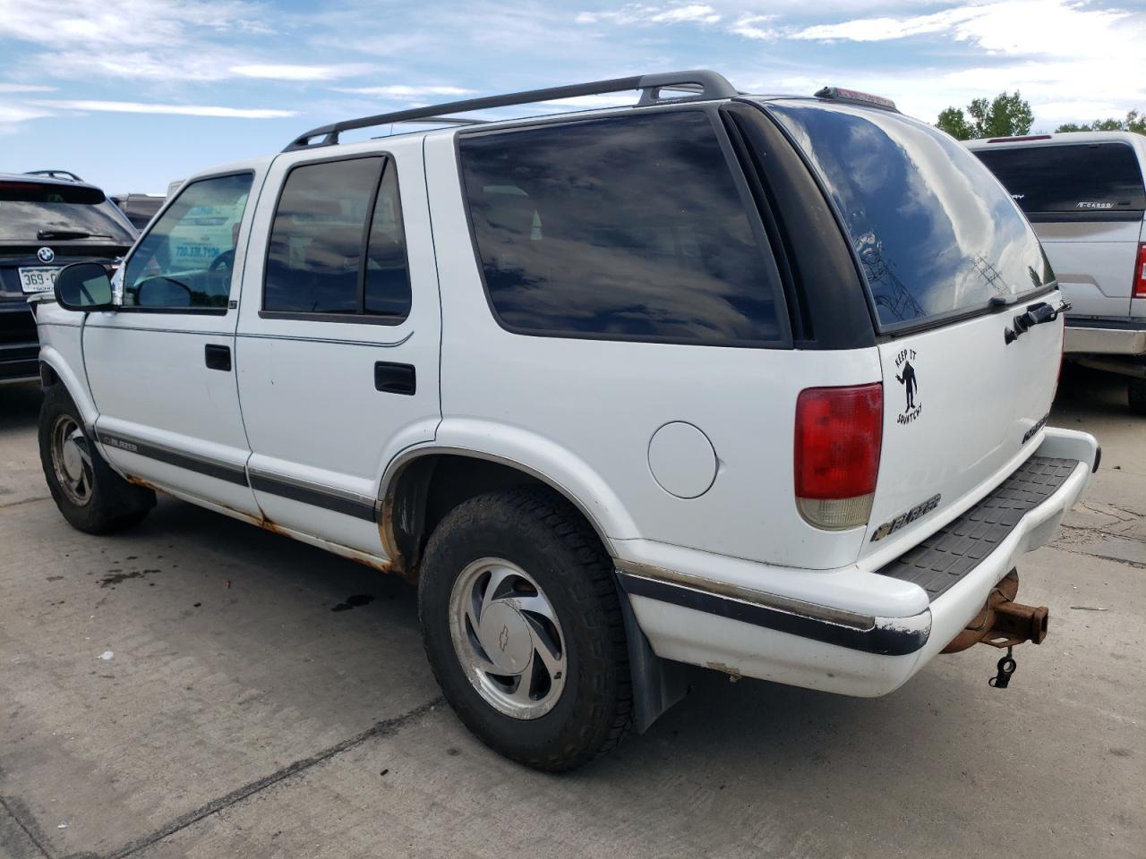 1996 Chevrolet Blazer - Image 2