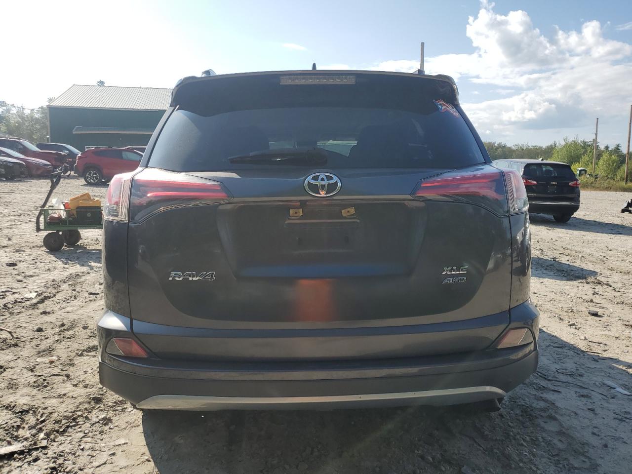 2017 Toyota Rav4 Xle VIN: JTMRFREVXHJ147267 Lot: 68817244