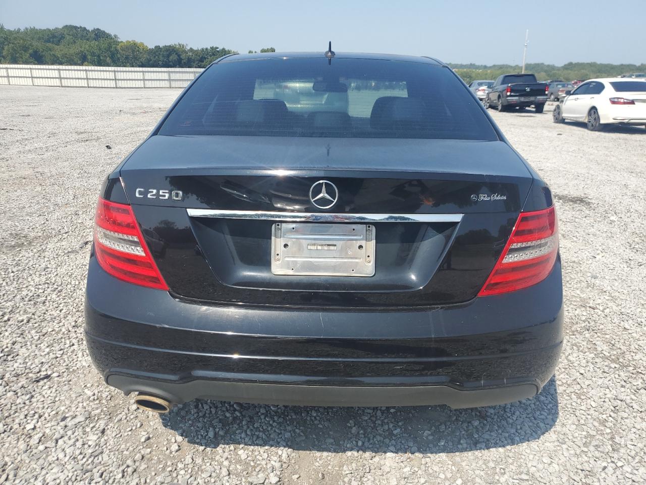 2012 Mercedes-Benz C 250 VIN: WDDGF4HB0CR228564 Lot: 68310754