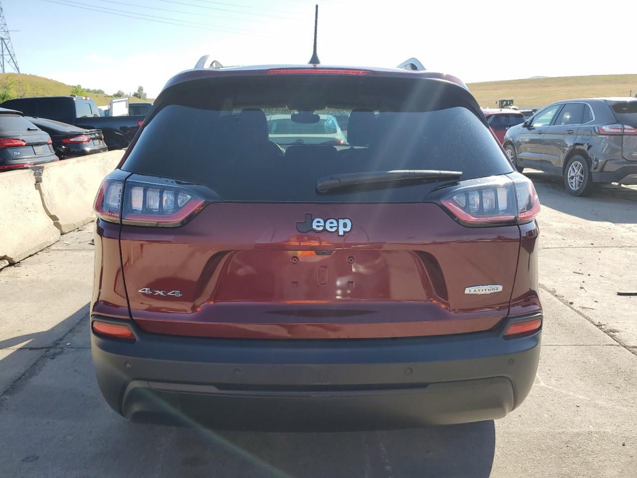 2019 Jeep Cherokee Latitude Plus VIN: 1C4PJMLB2KD286994 Lot: 69038304