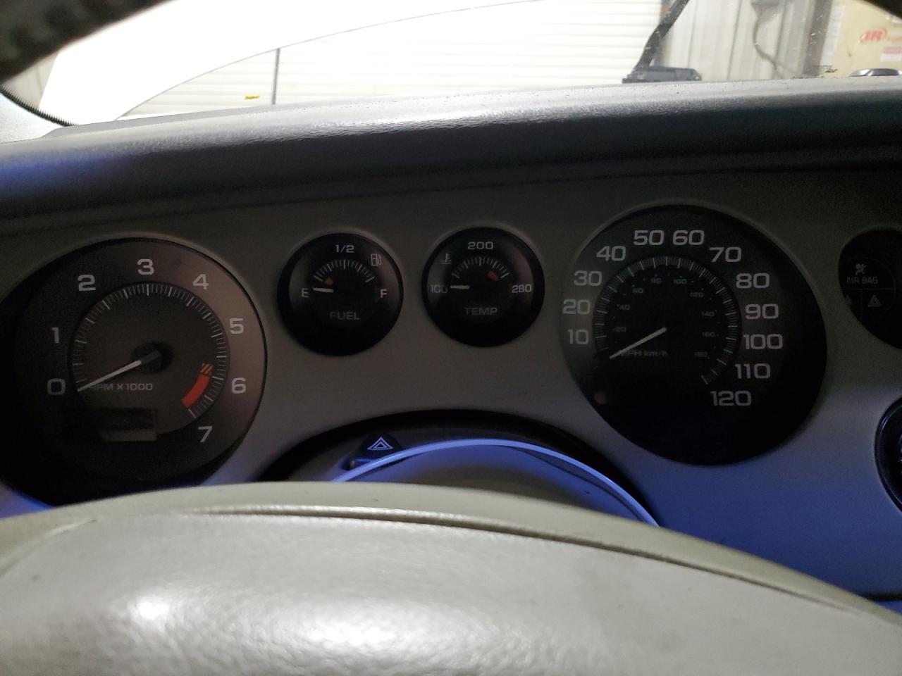 1998 Buick Riviera VIN: 1G4GD2219W4704781 Lot: 68267444