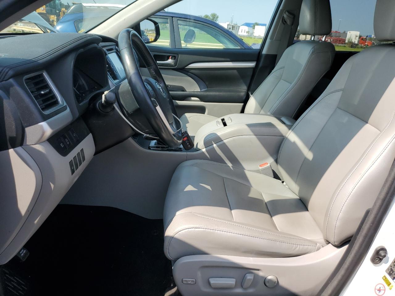 2018 Toyota Highlander Se VIN: 5TDJZRFH6JS529060 Lot: 66780614