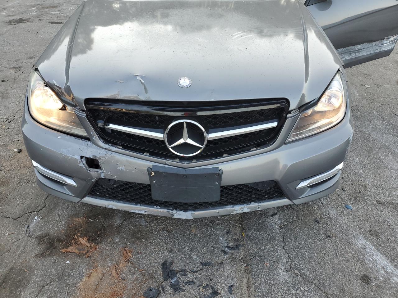 WDDGJ4HBXCF797793 2012 Mercedes-Benz C 250