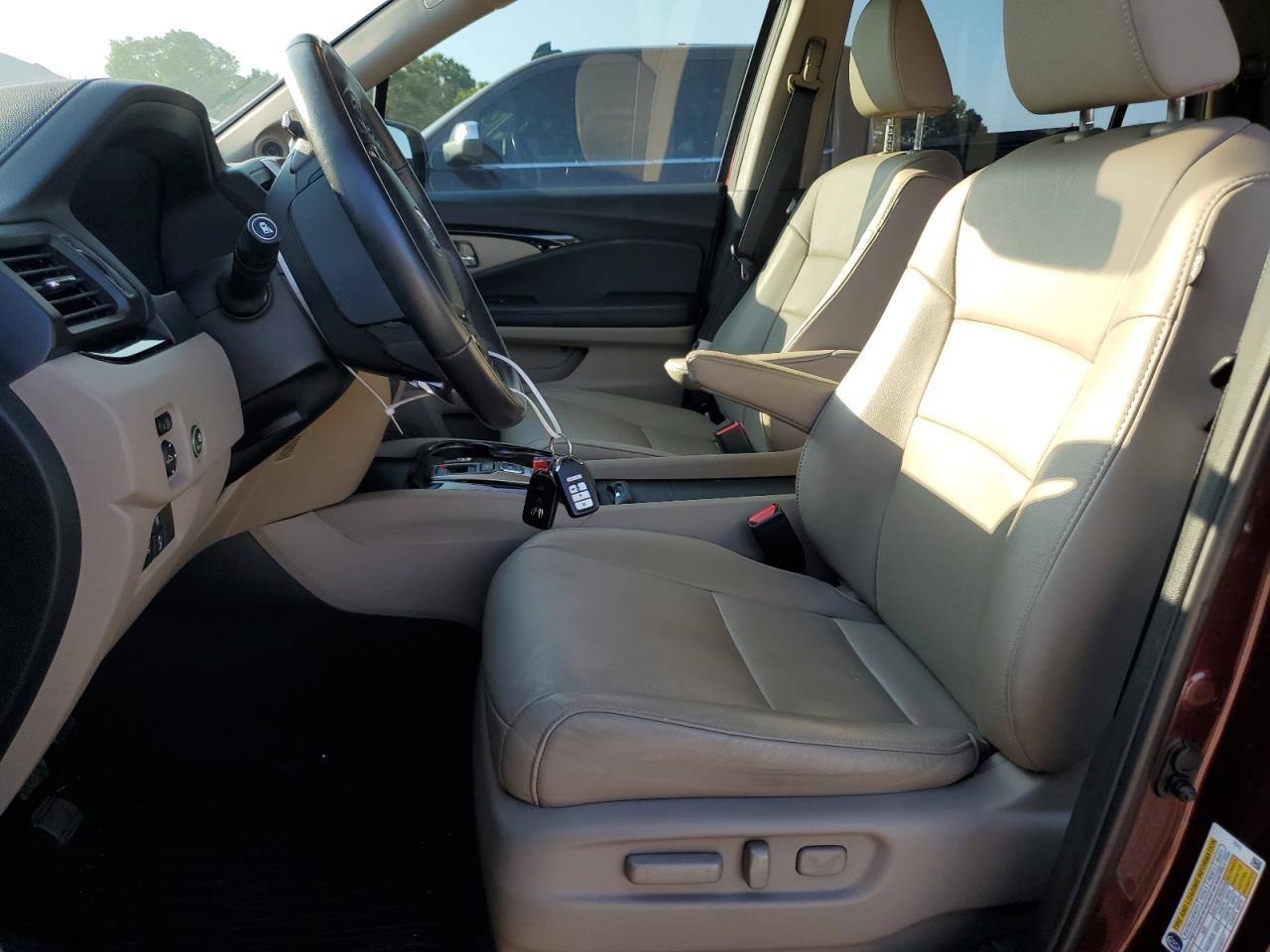 2018 Honda Pilot Touring VIN: 5FNYF6H99JB032455 Lot: 66592174