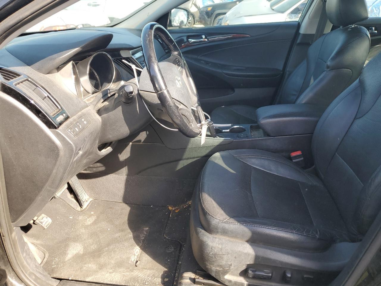 2014 Hyundai Sonata - Image 7