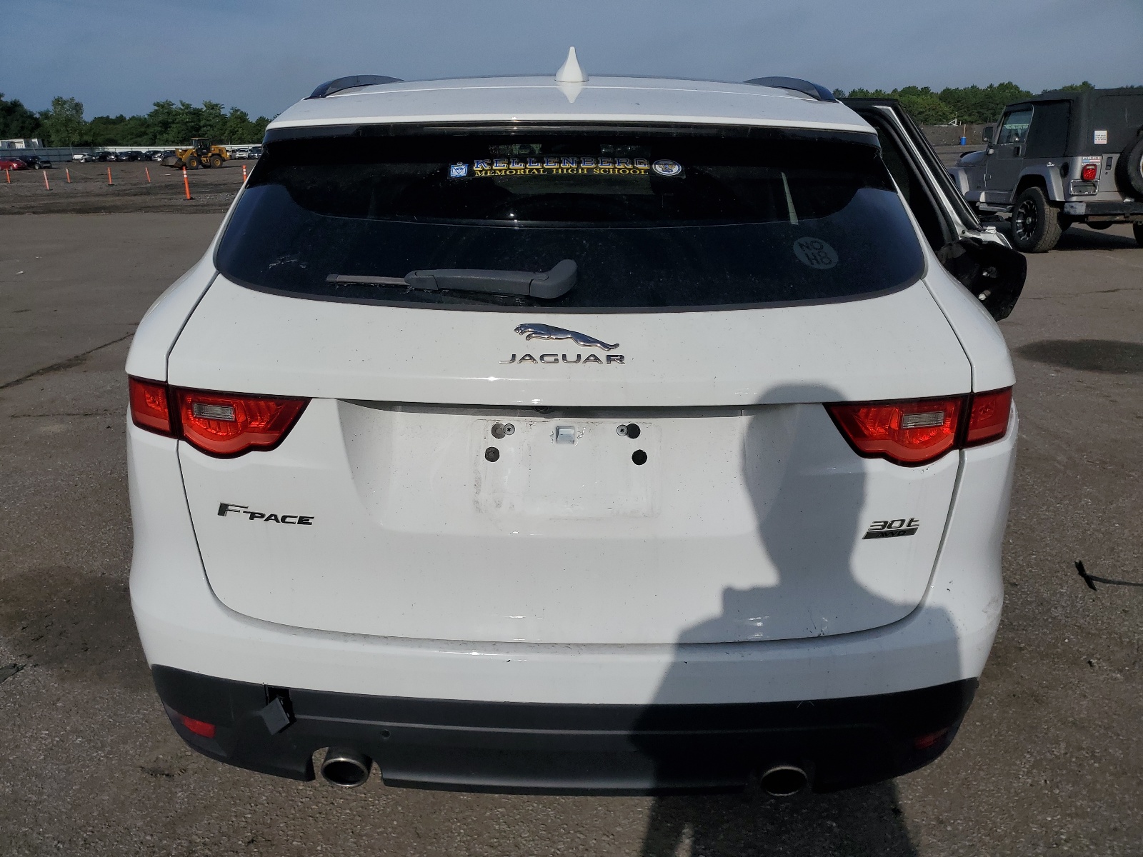 SADCJ2GXXJA291390 2018 Jaguar F-Pace Premium