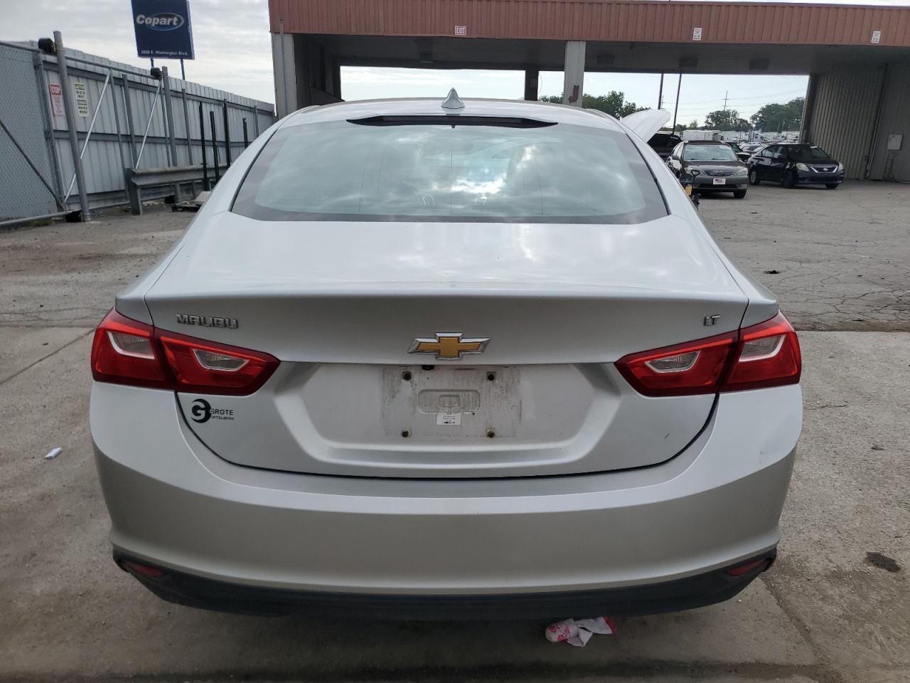2016 Chevrolet Malibu - Image 6