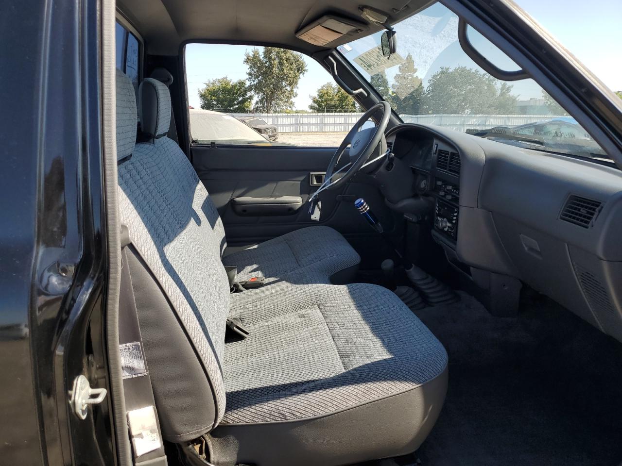 1994 Toyota Pickup 1/2 Ton Short Wheelbase VIN: JT4RN01P6R7063810 Lot: 66152244