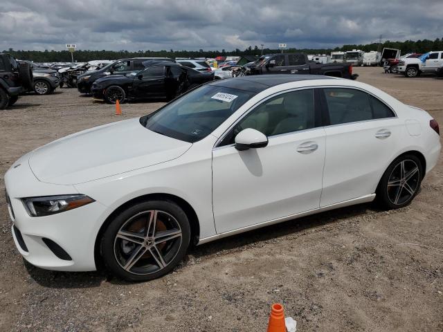  MERCEDES-BENZ A-CLASS 2022 Білий