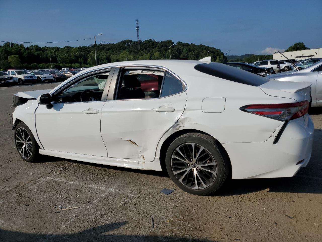 4T1B11HK1KU782026 2019 TOYOTA CAMRY - Image 2