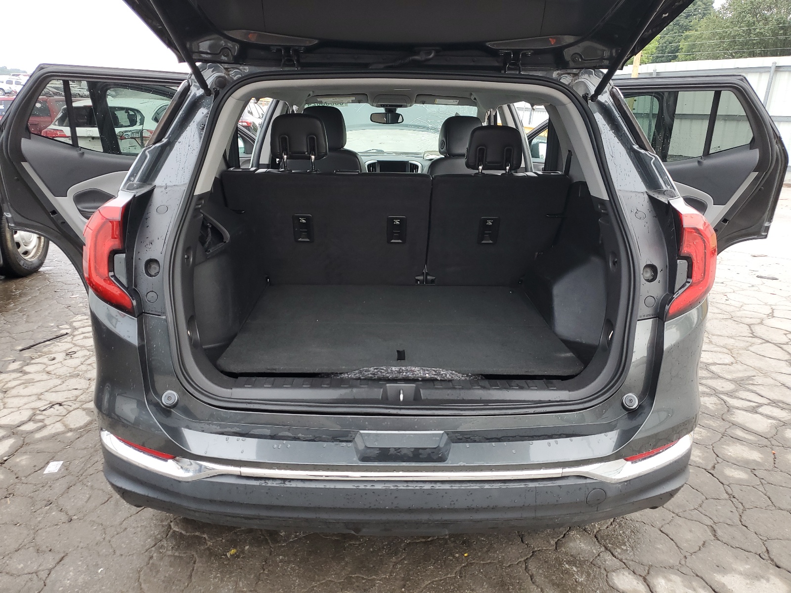 3GKALPEV5KL158983 2019 GMC Terrain Slt