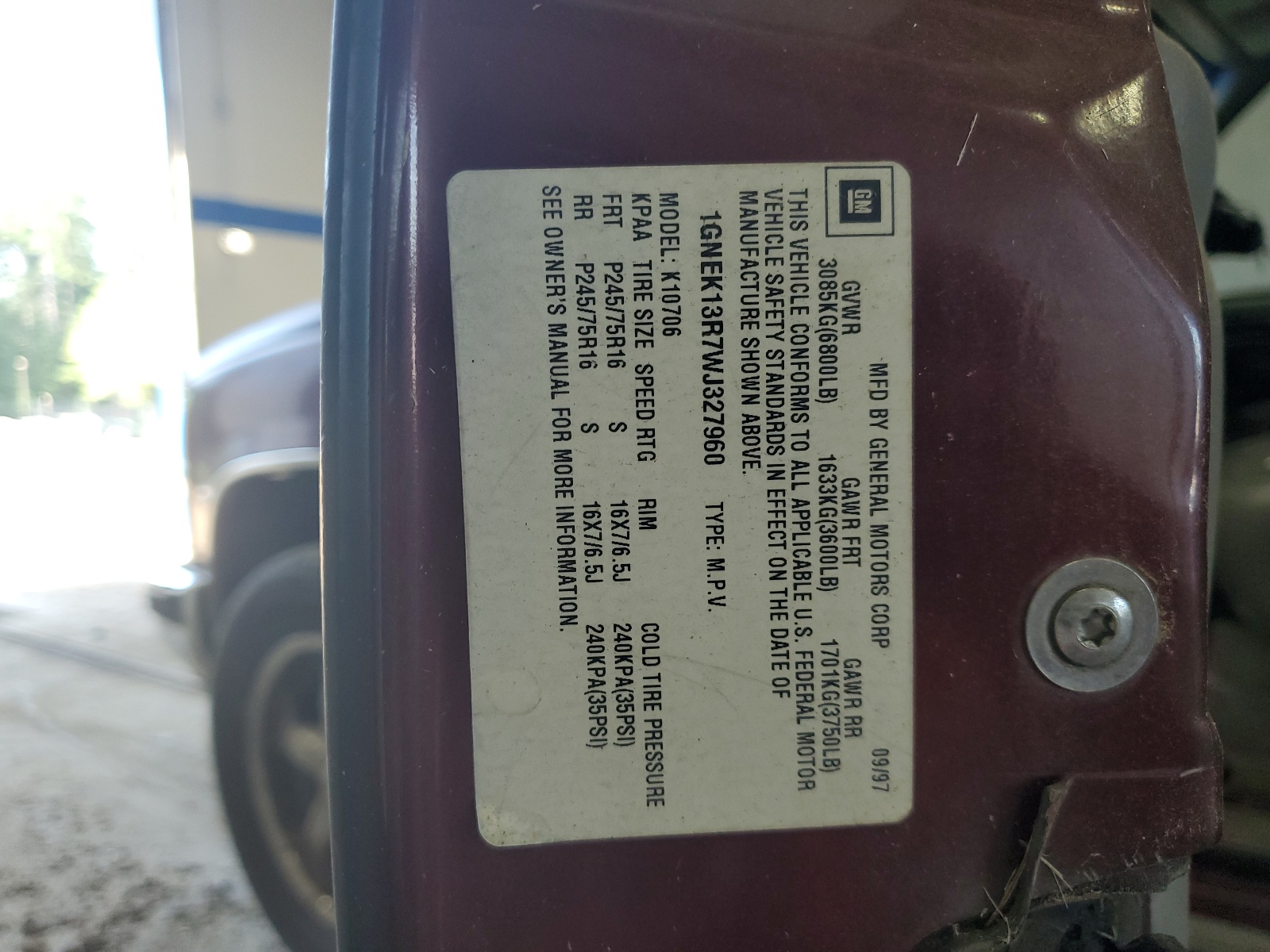 1GNEK13R7WJ327960 1998 Chevrolet Tahoe K1500