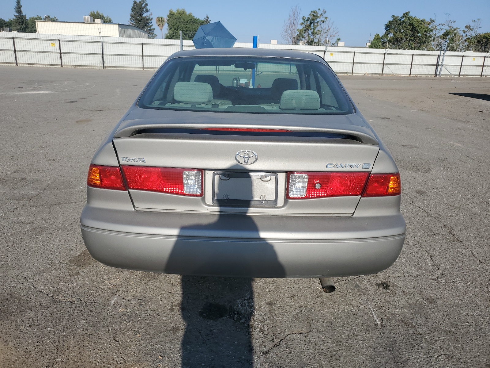 JT2BG28K8Y0408112 2000 Toyota Camry Le