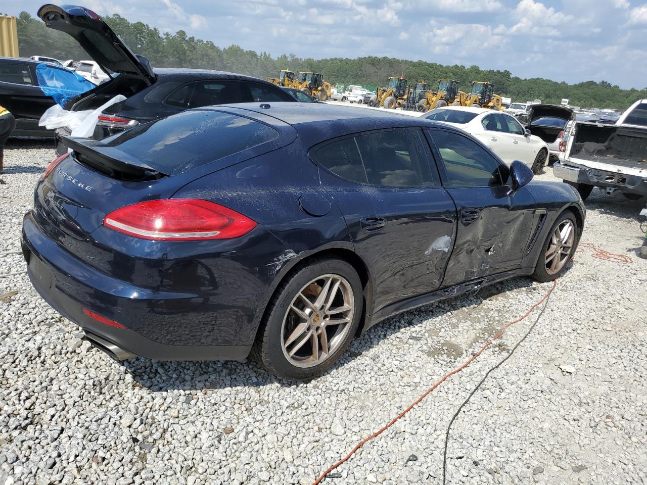 WP0AA2A77GL002426 2016 Porsche Panamera 2