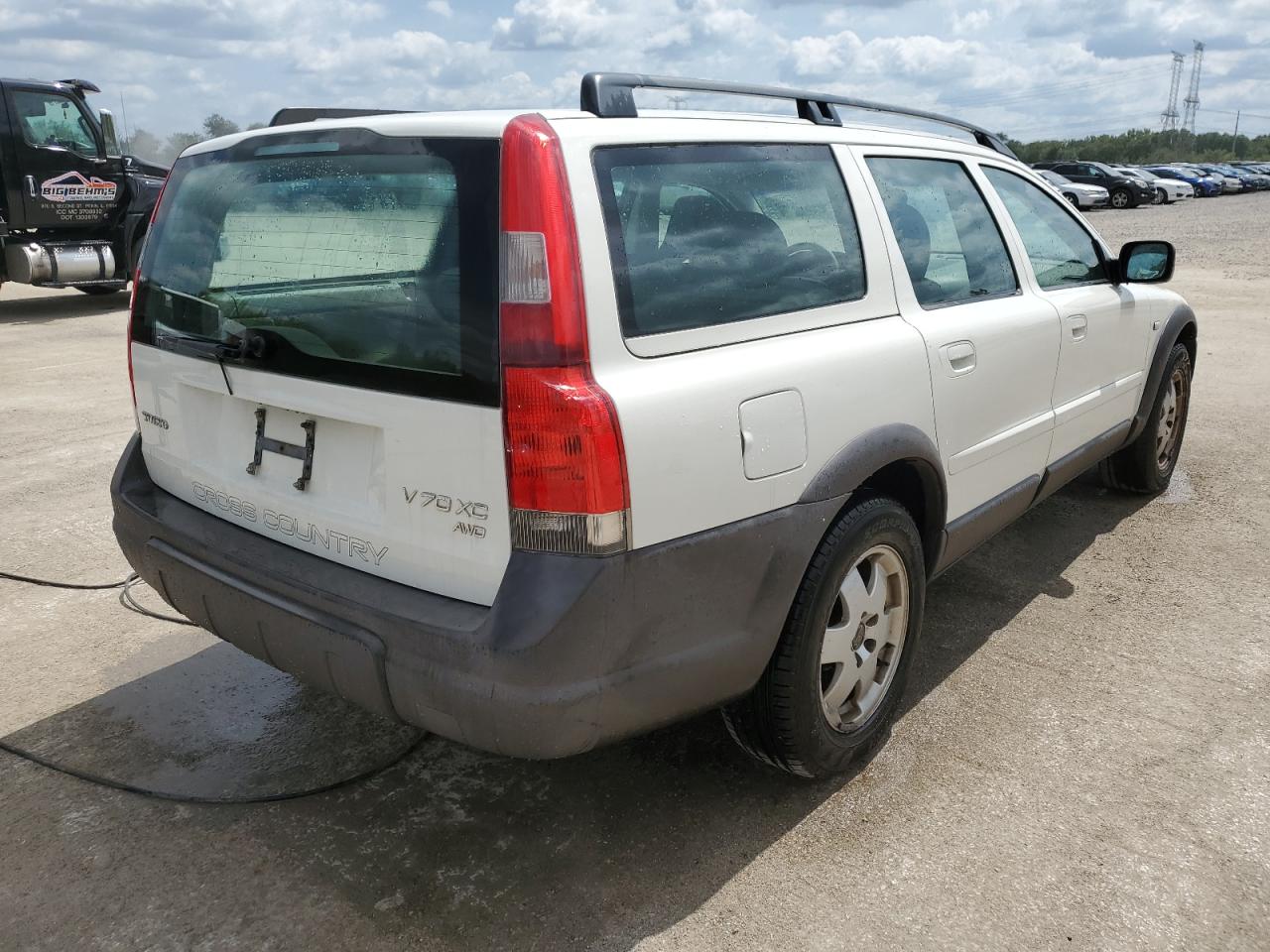 2001 Volvo V70 - Image 3