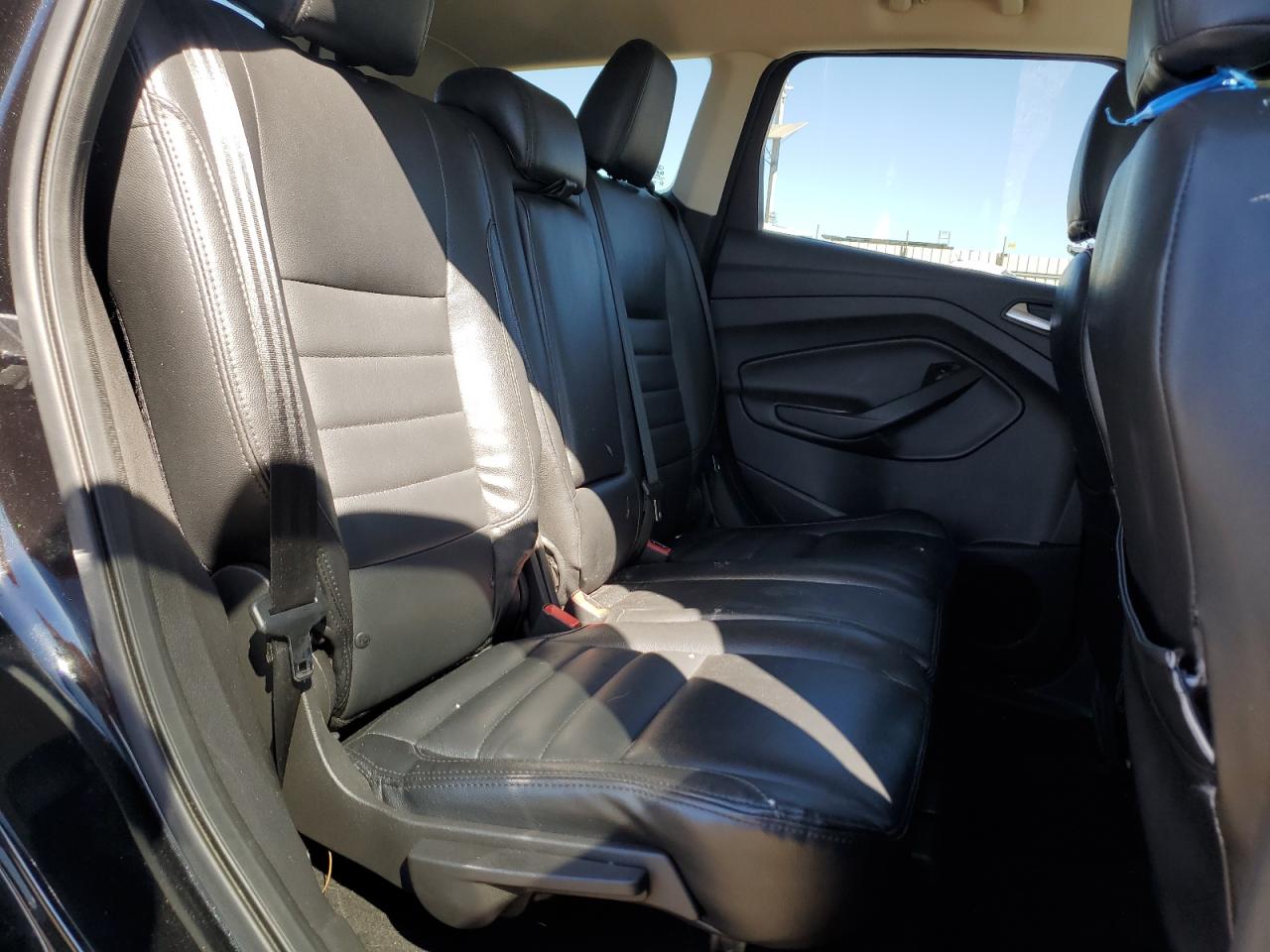 2015 Ford Escape - Image 12