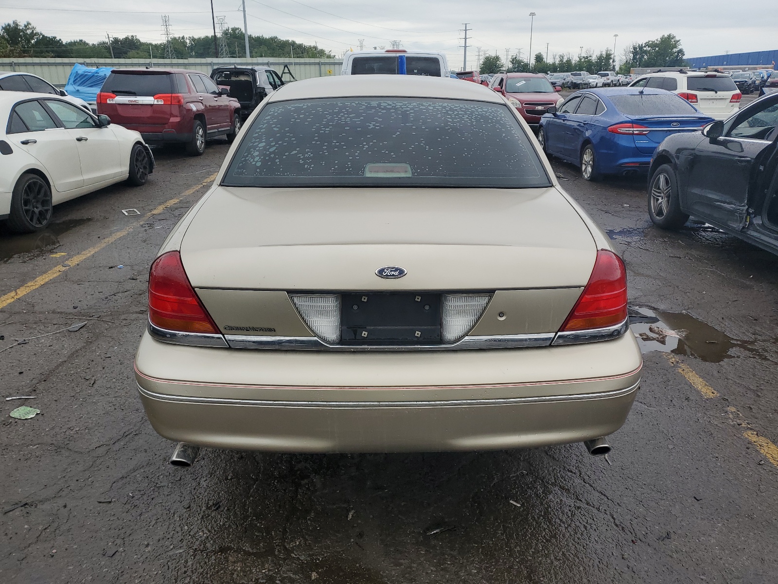 2FAFP73W1XX154619 1999 Ford Crown Victoria