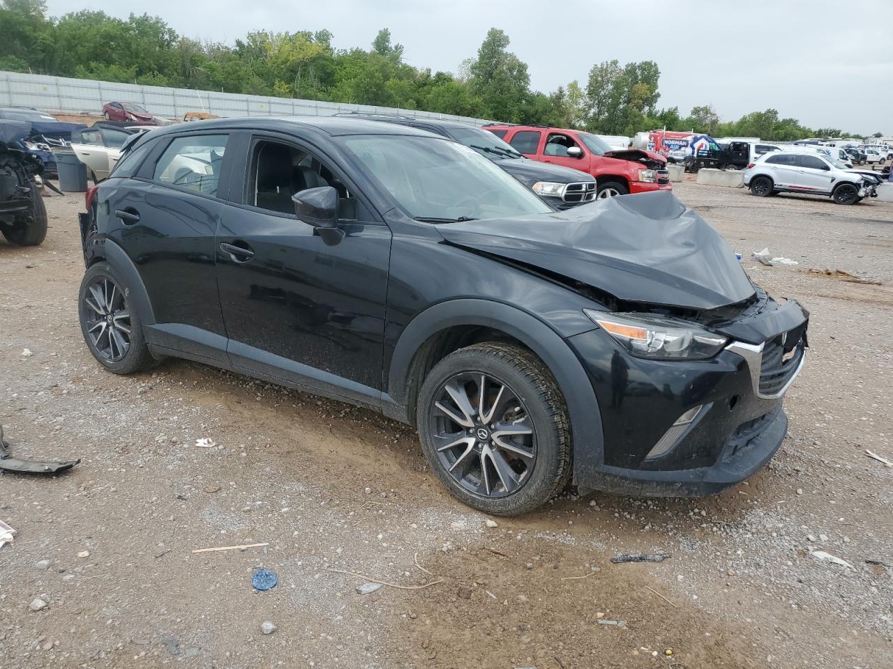 VIN JM1DKDC78J0329557 2018 MAZDA CX-3 no.4