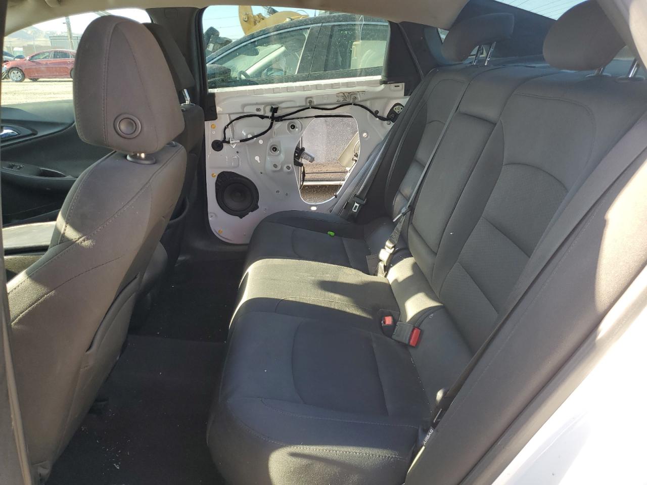 2017 Chevrolet Malibu - Image 10