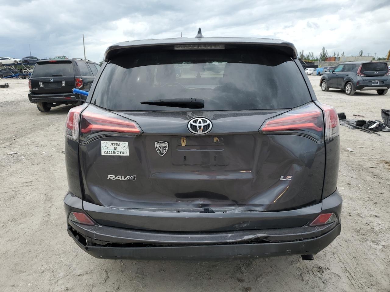 2018 Toyota Rav4 Le VIN: 2T3ZFREV9JW437300 Lot: 69279604